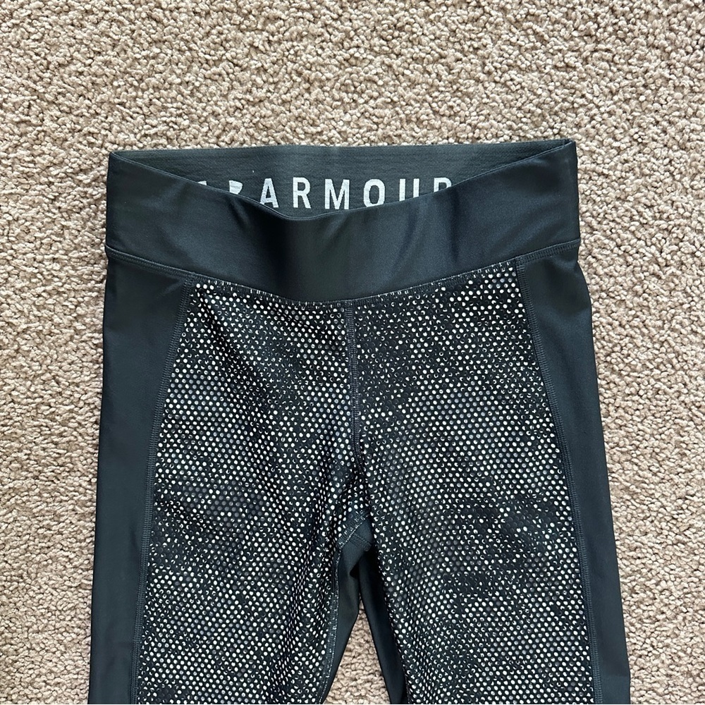 Under Armour Black Gray Print High Waisted 3/4th Compression Tights Capri sz M - Picture 6 of 13